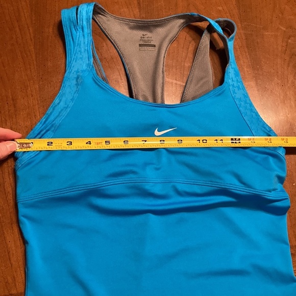 NIKE Womens Racer Back Active Wear Tank Top with Sports Bra - size Medium - Picture 14 of 17